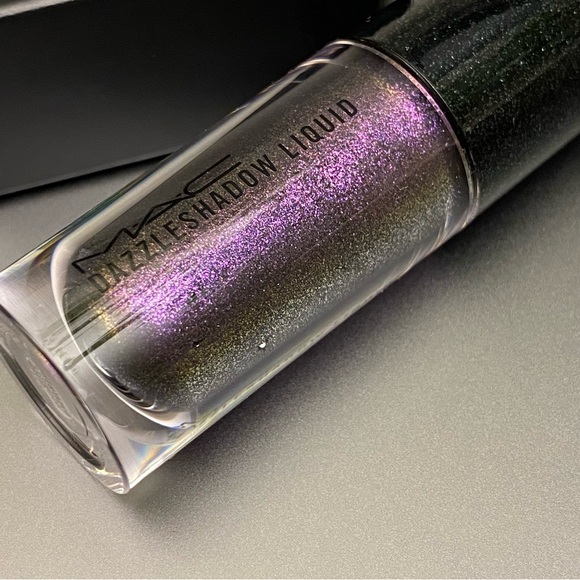 MAC “Pantherized” Liquid Dazzleshadow - Picture 5 of 6